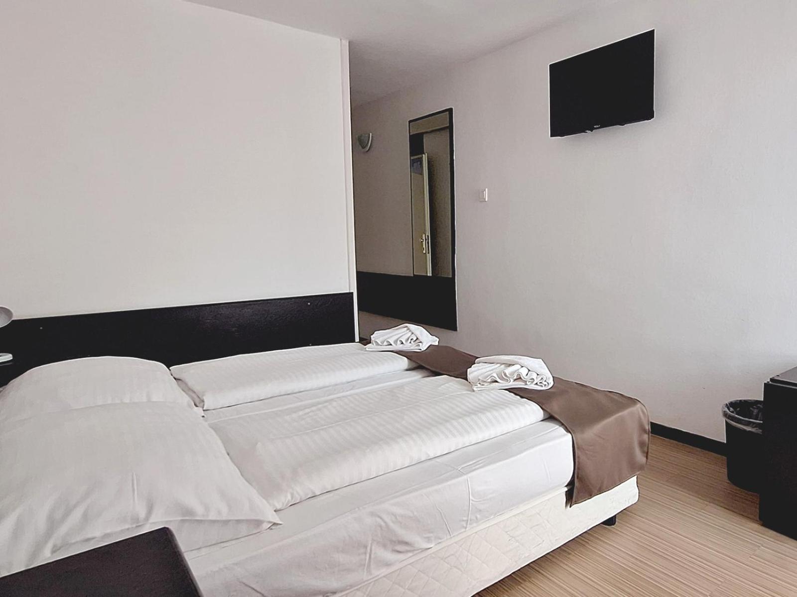 Hotel Hungaria Siófok Extérieur photo