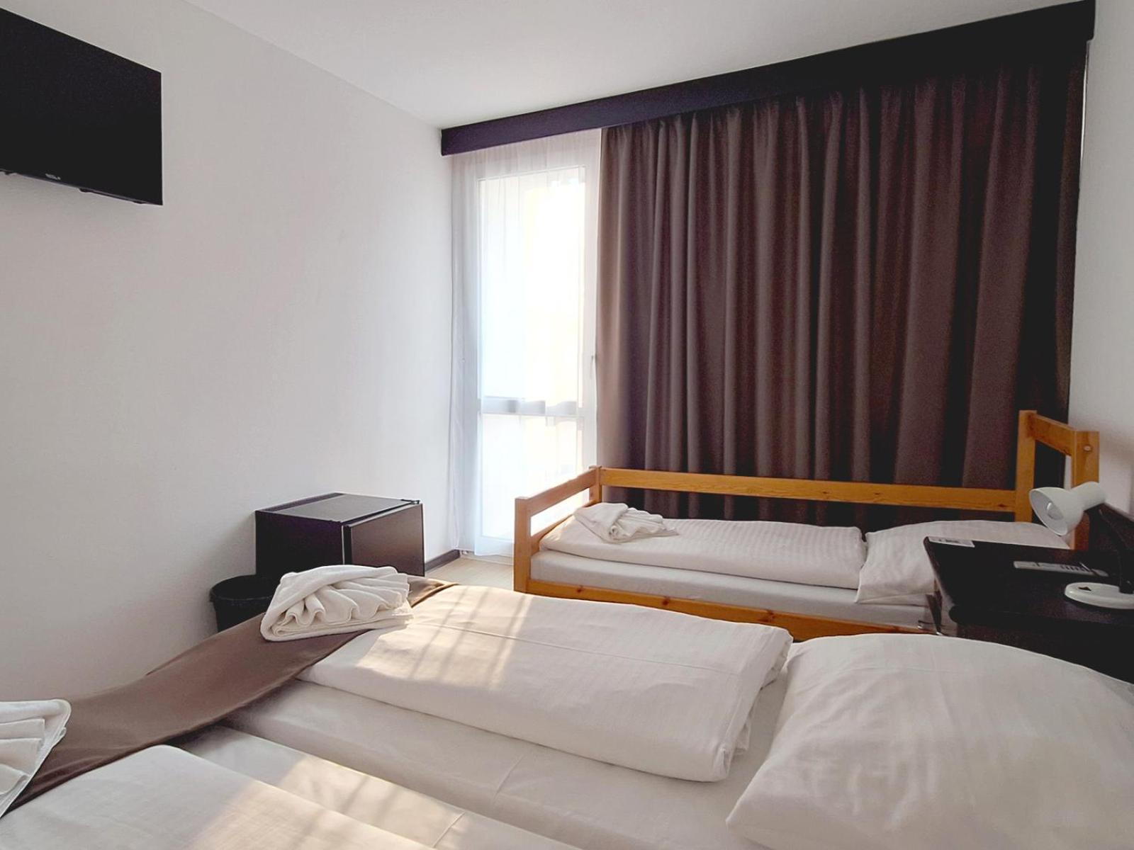 Hotel Hungaria Siófok Extérieur photo